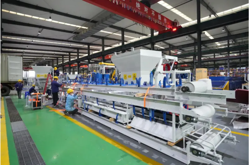 Пролетта е совршено време за напорна работа и напредок. Quangong Machinery Co., Ltd. е зафатена со испорака на стоки во странство.