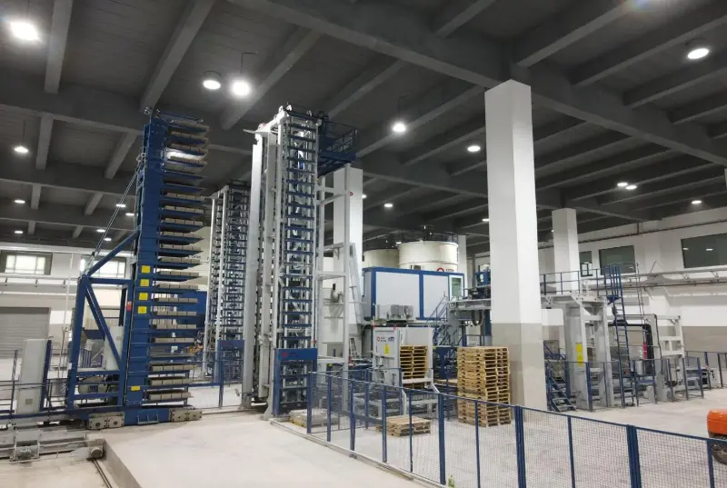 Рециклирање на градежен отпад во Југоисточна Азија: Претворете го отпадот од уривање во бетонски блокови со машини за правење блокови QGM